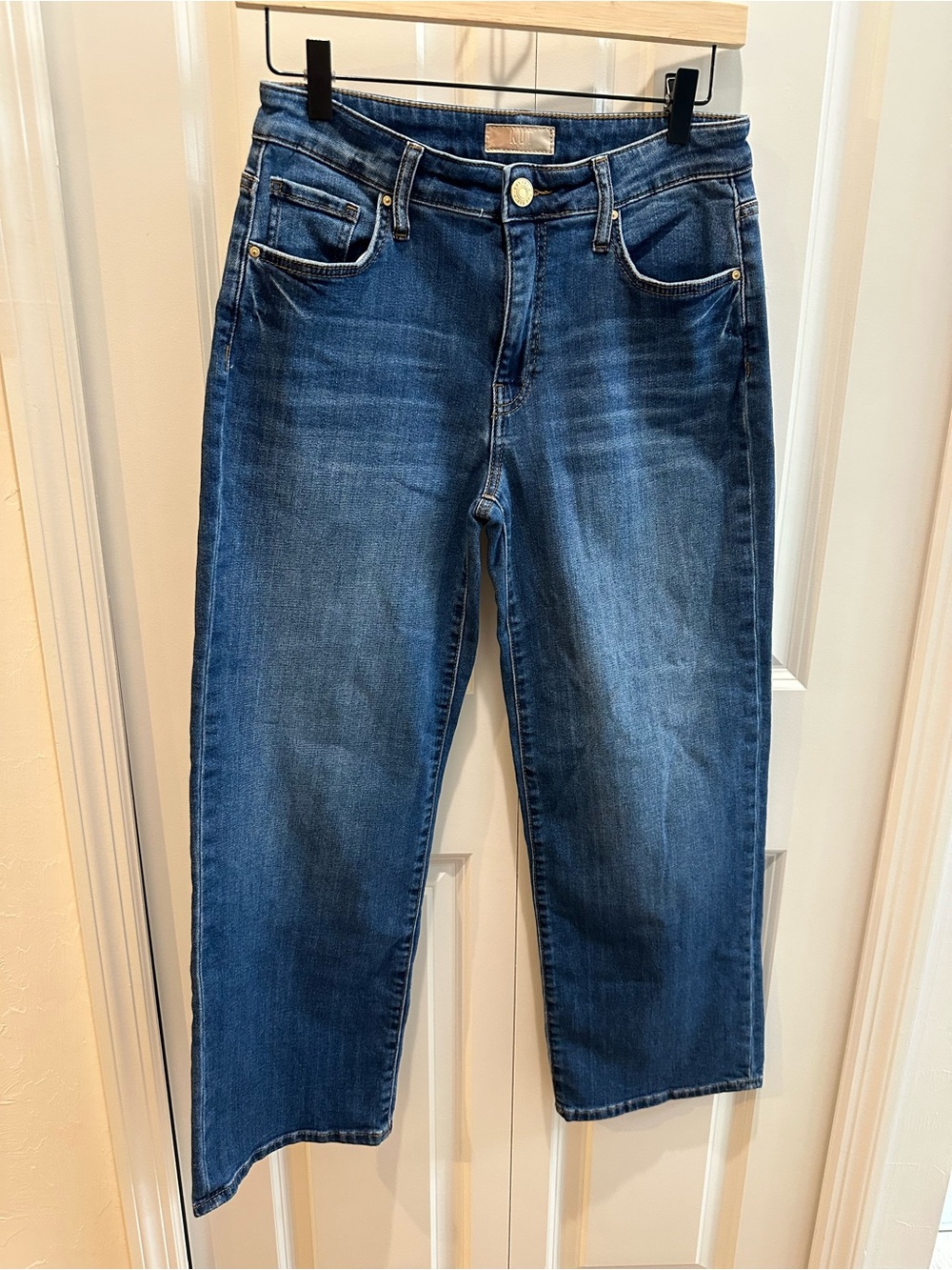Kut from the Kloth Medium Wash Wide-Leg Jeans Size 4